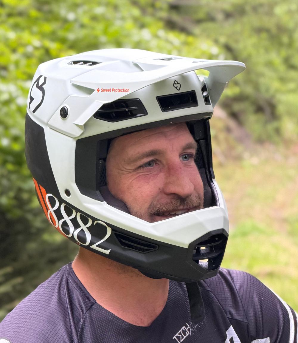 Arthur Bouchet, mountain bike instructor in Méribel